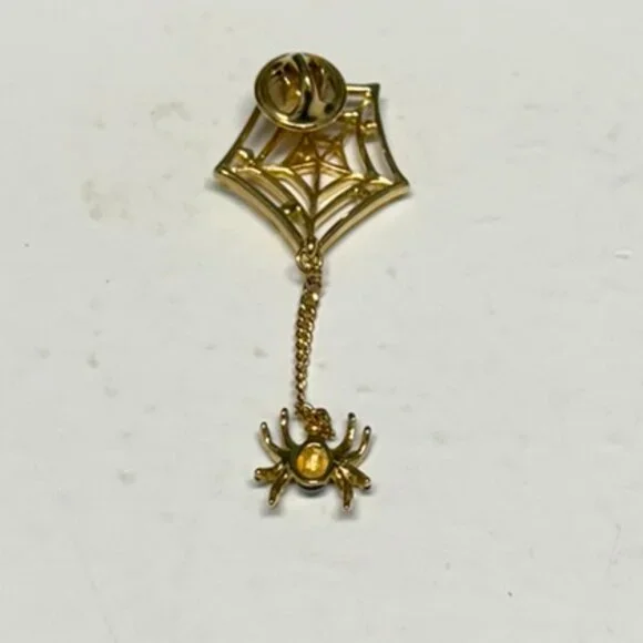 VINTAGE Gold Spider Web Brooch/Pin with Hanging Spider - Picture 2 of 3